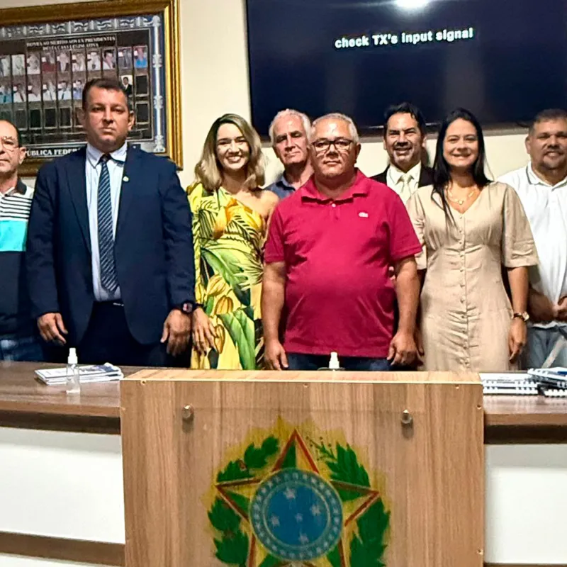 Vice-prefeito, secretários e procuradores prestigiam retorno das sessões do legislativo de Ituaçu