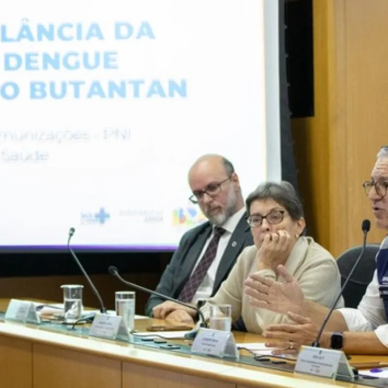 Após casos de mortes, vacina do Butantan contra a Dengue tem sua aplicação suspensa