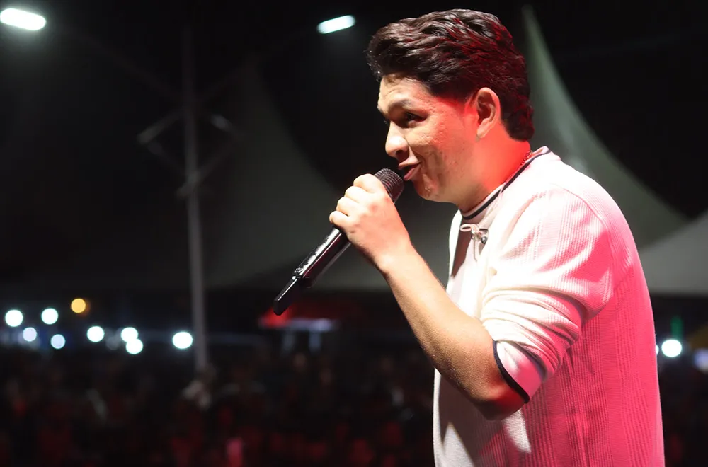 Com shows de Larissa Mello, Unha Pintada e Marcynho Sensação, segunda noite de festejos de Barra da Estiva atraiu grande público