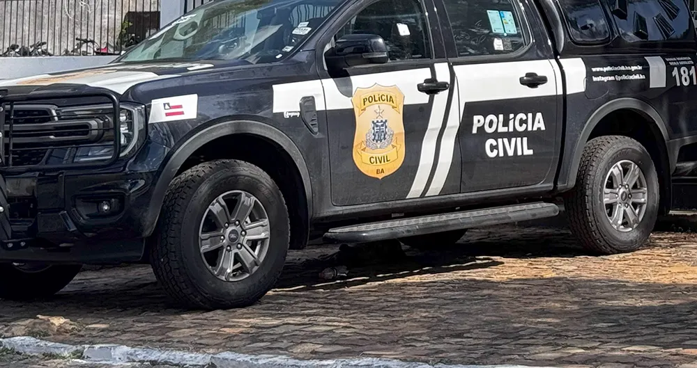 Cascavel / Ibicoara: Homem é alvejado por quatro tiros, luta com criminosos e sobrevive; polícia prendeu os autores