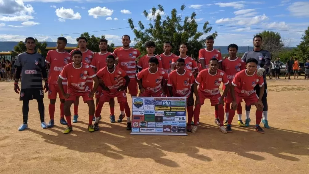Realizada a final do campeonato de futebol de Olhos d'água do Cruzeiro em Iramaia