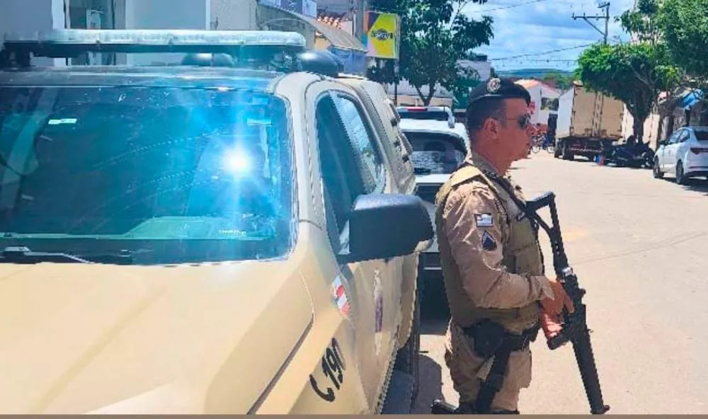 PM AGE RÁPIDO E PRENDE HOMEM EM FLAGRANTE POR LESÃO CORPORAL EM ITUAÇU