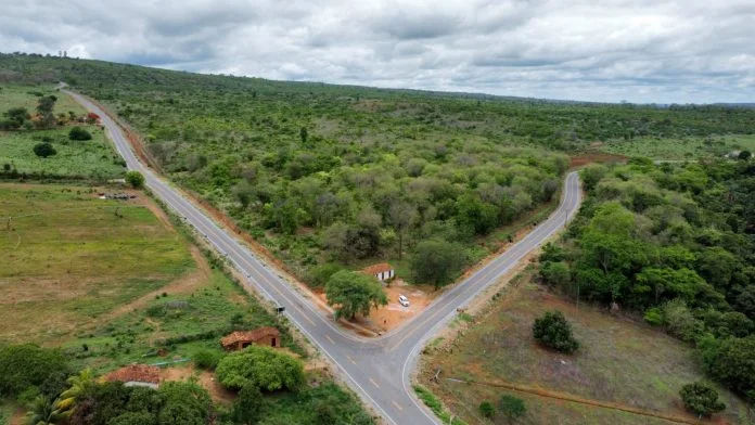 Acesso ao Poço Azul na Chapada Diamantina, é facilitado com pavimentação
