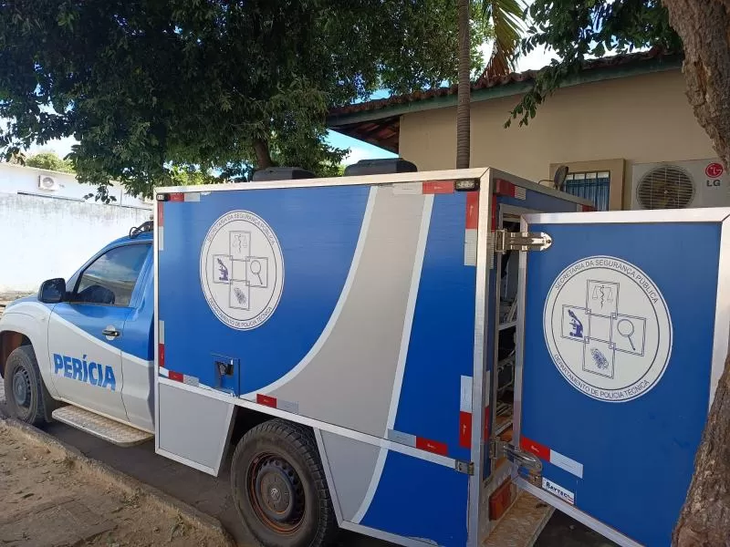 Corpo de mulher é encontrado no quintal de casa com suspeita de violência em Ituaçu