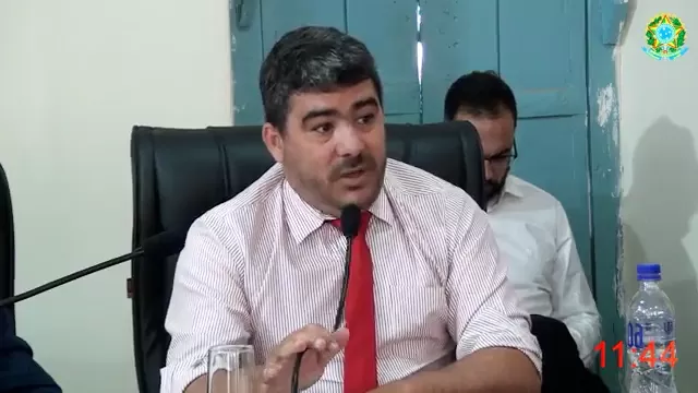  'Fora da realidade', Vereador questiona preço pago em aluguel de veículos pela prefeitura de Ituaçu